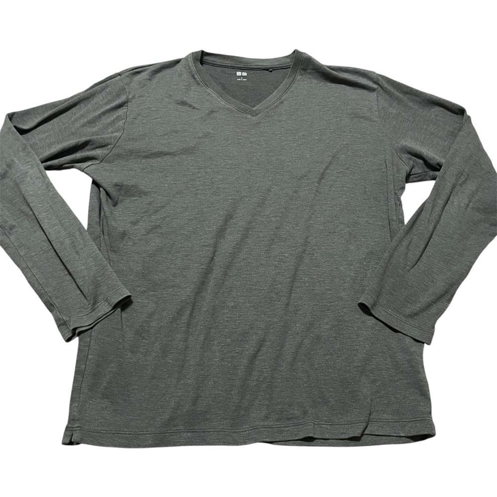 Uniqlo Men's Dark Gray Long Sleeve V-Neck Tee Size Large Thick Luxury Basics
